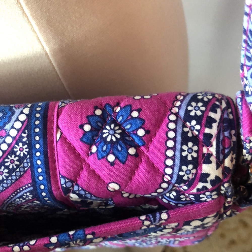 Vera Bradley Sling Bag - Picture 5 of 6